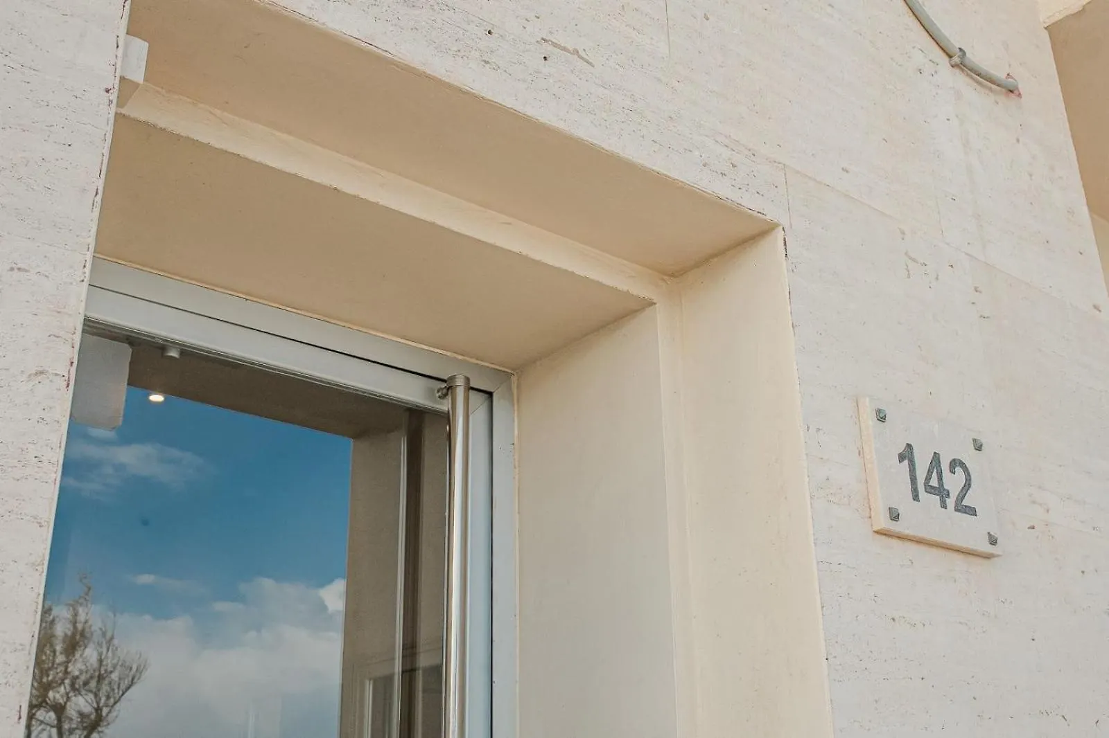 Sea Front 3 Bedroom Apartment With Ps5 Sliema 0*,