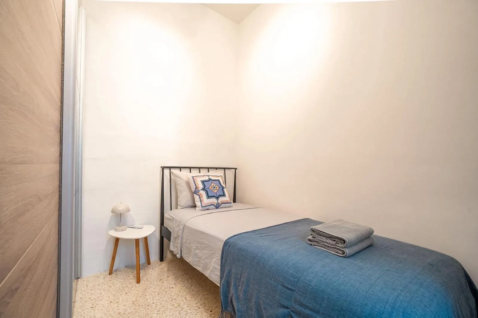 Sea Front 3 Bedroom Apartment With Ps5 Sliema